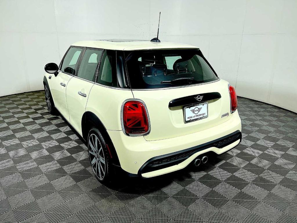 used 2023 MINI Hardtop car, priced at $26,993