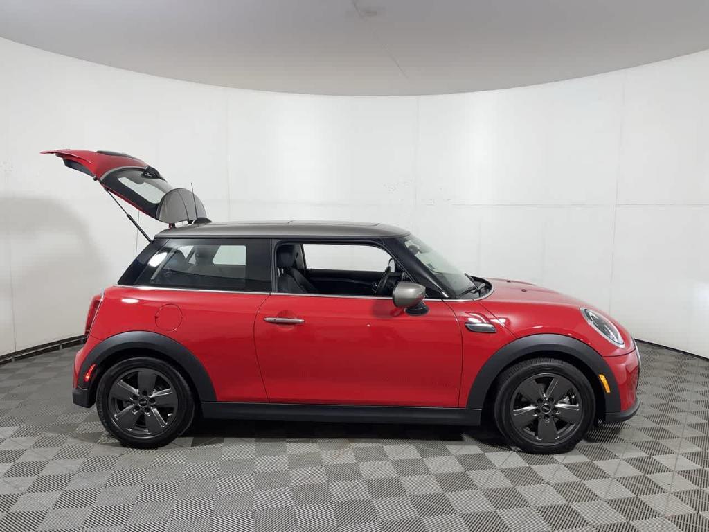 used 2024 MINI Hardtop car, priced at $24,998