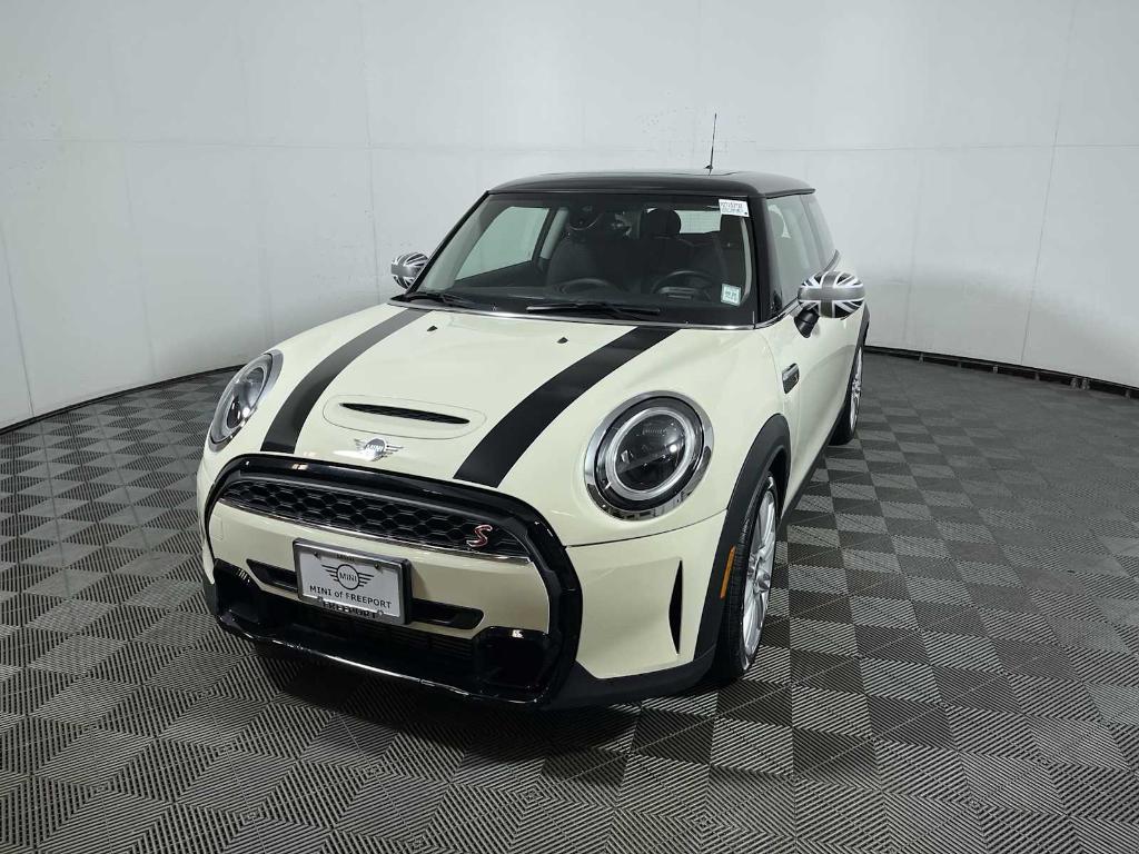 used 2023 MINI Hardtop car, priced at $26,843
