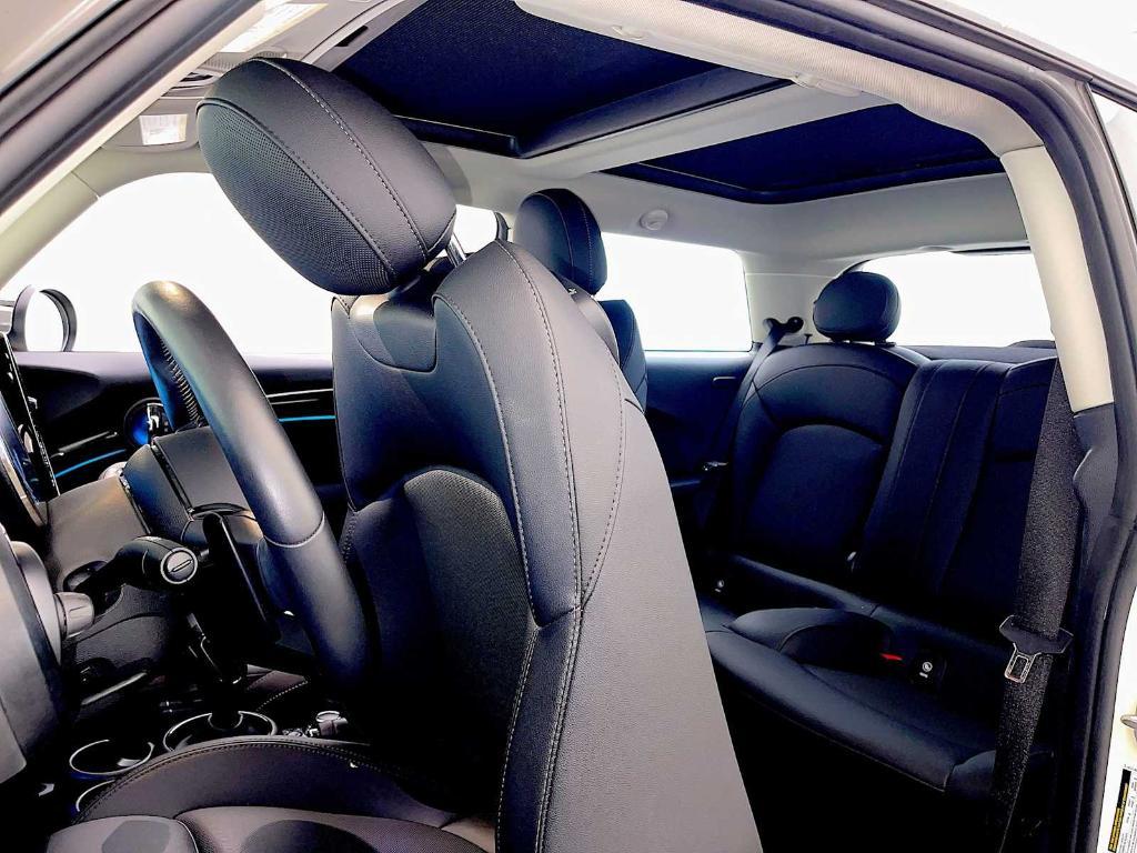 used 2023 MINI Hardtop car, priced at $26,843