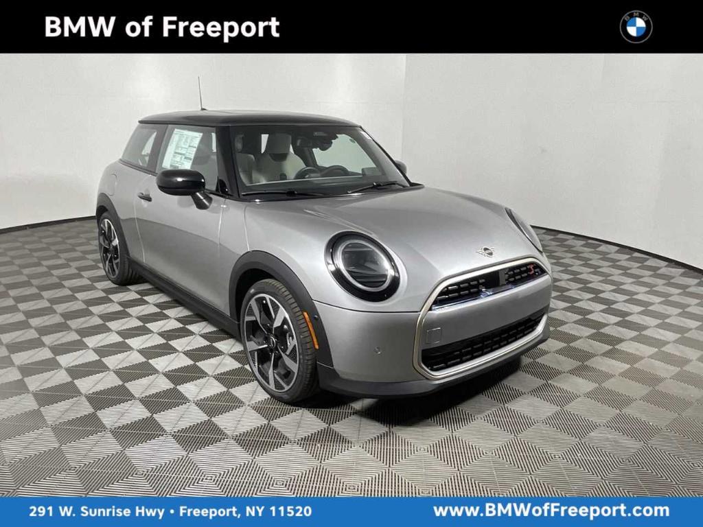 new 2025 MINI Hardtop car, priced at $35,755