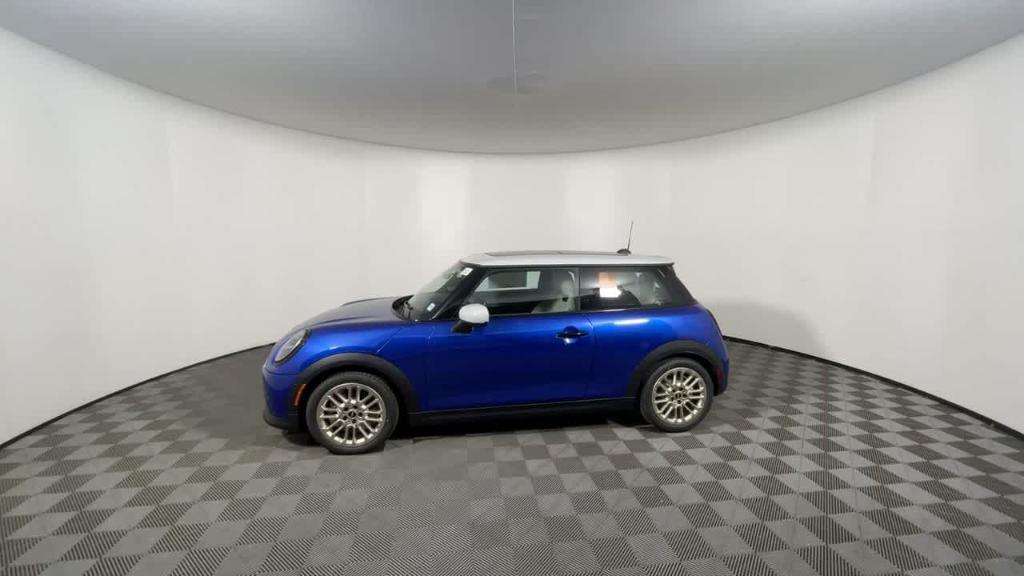 new 2025 MINI Hardtop car, priced at $38,295