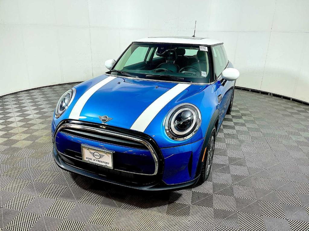 used 2022 MINI Hardtop car, priced at $24,493