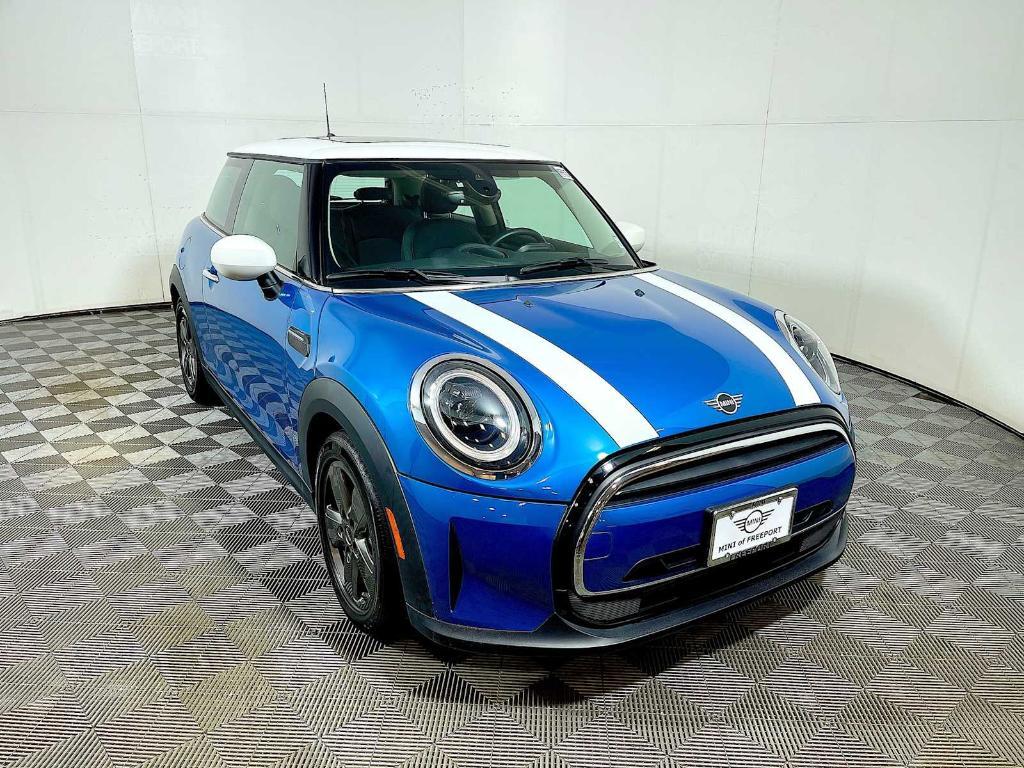 used 2022 MINI Hardtop car, priced at $24,493