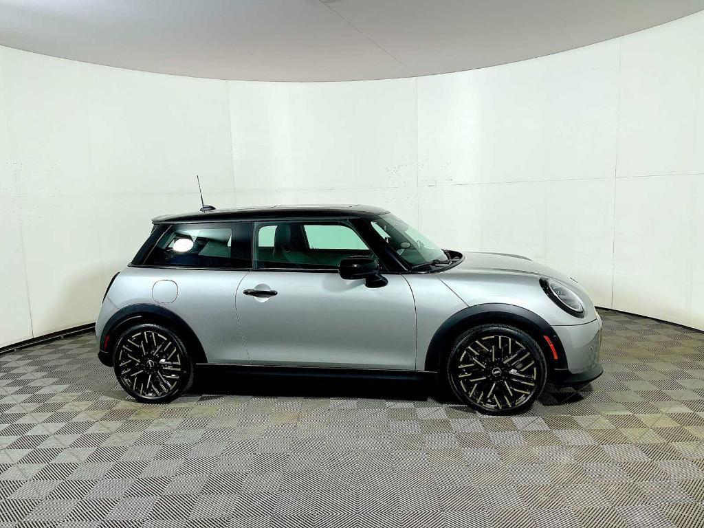 used 2025 MINI Hardtop car, priced at $32,995