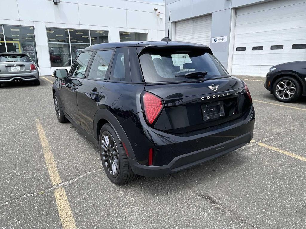 used 2025 MINI Hardtop car, priced at $30,943