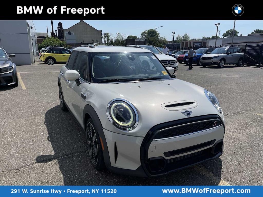 used 2023 MINI Hardtop car, priced at $24,943
