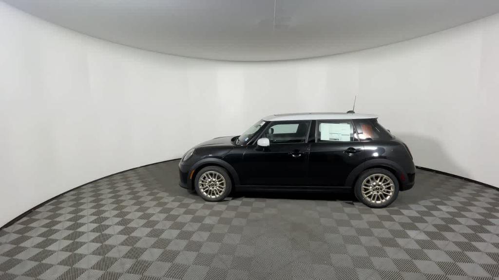 new 2025 MINI Hardtop car, priced at $36,670