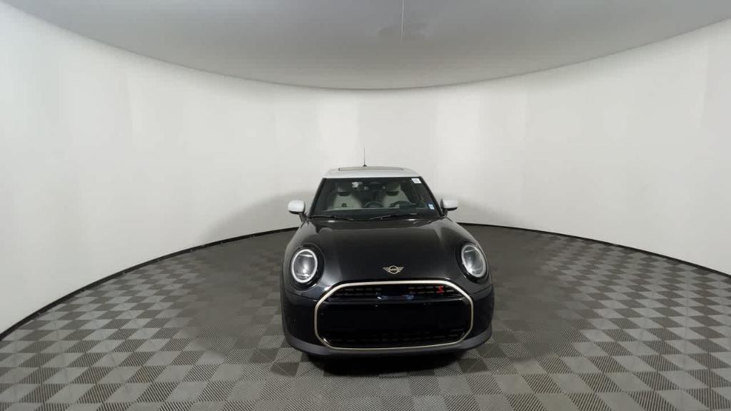 new 2025 MINI Hardtop car, priced at $36,670