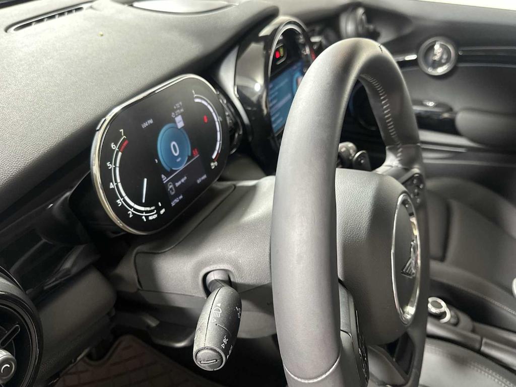 used 2023 MINI Hardtop car, priced at $27,488