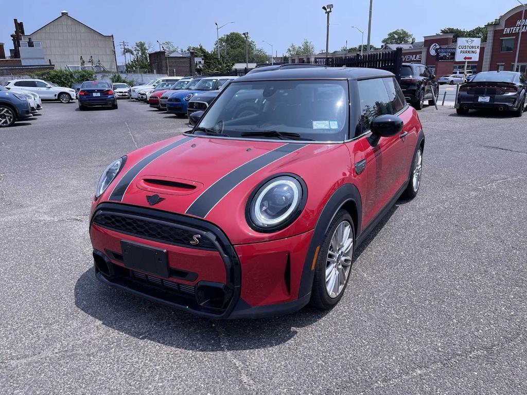 used 2023 MINI Hardtop car, priced at $28,943
