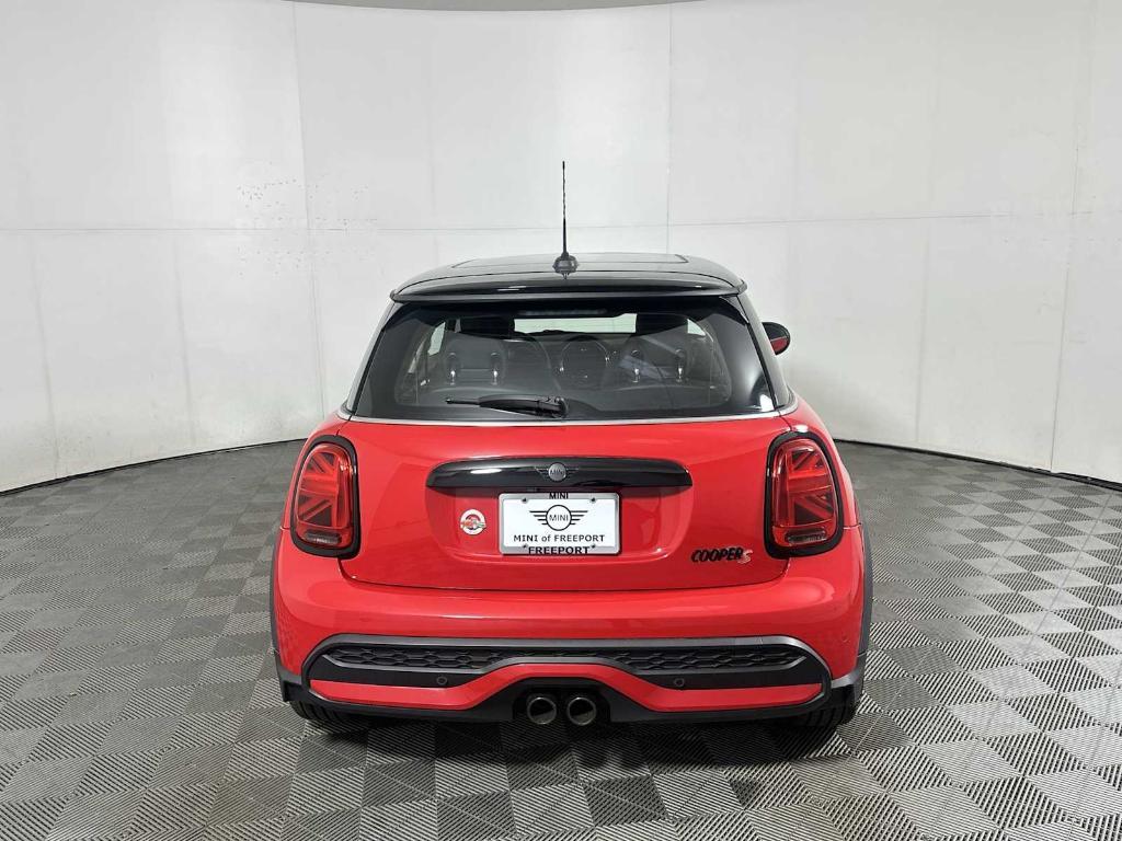 used 2023 MINI Hardtop car, priced at $27,488