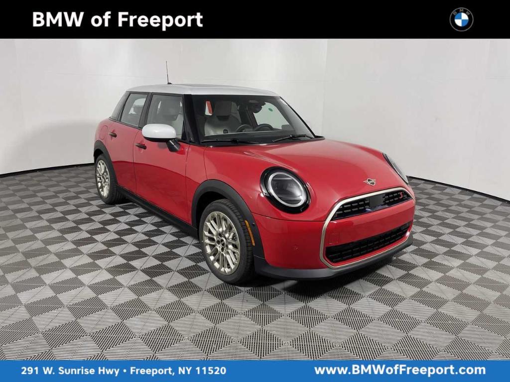 new 2025 MINI Hardtop car, priced at $37,595