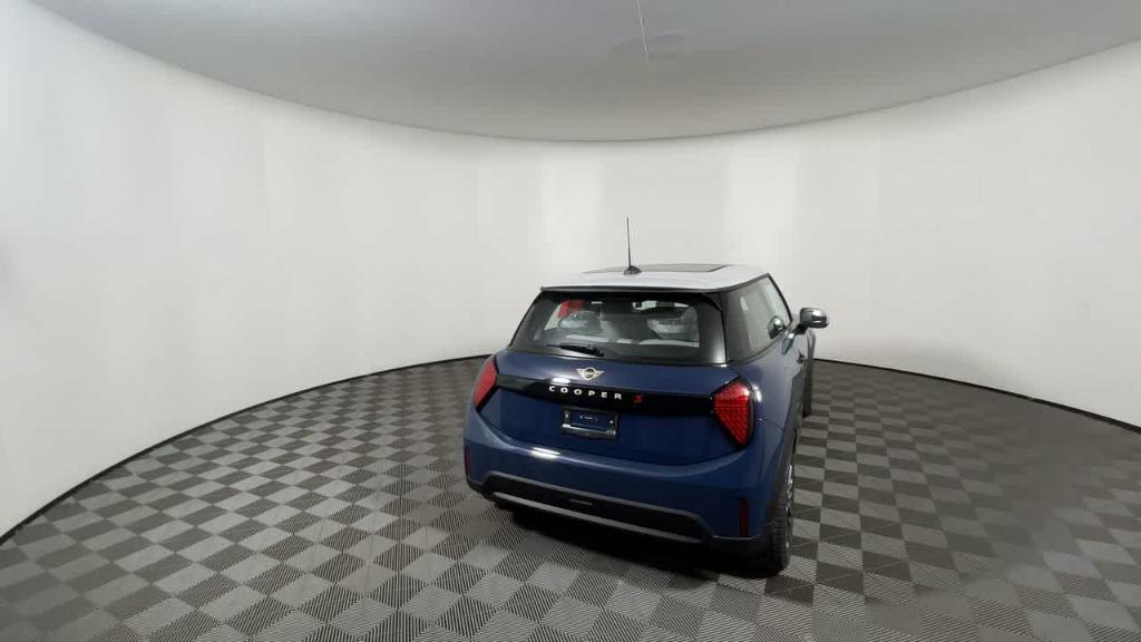 new 2025 MINI Hardtop car, priced at $35,895