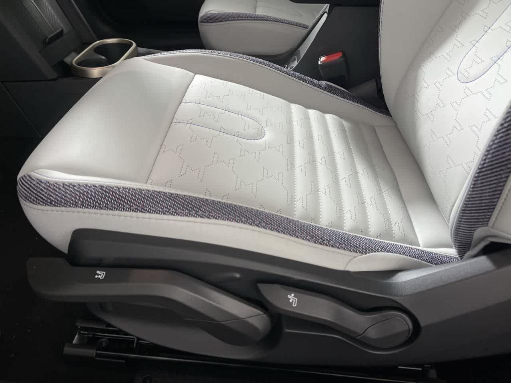 new 2025 MINI Hardtop car, priced at $35,895