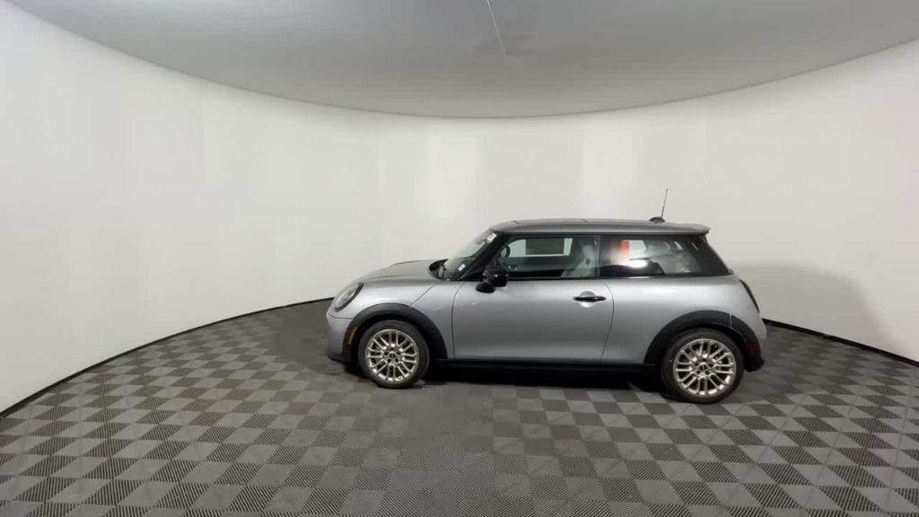 new 2025 MINI Hardtop car, priced at $35,670