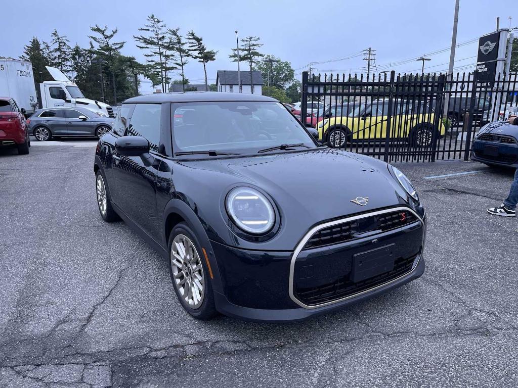 used 2025 MINI Hardtop car