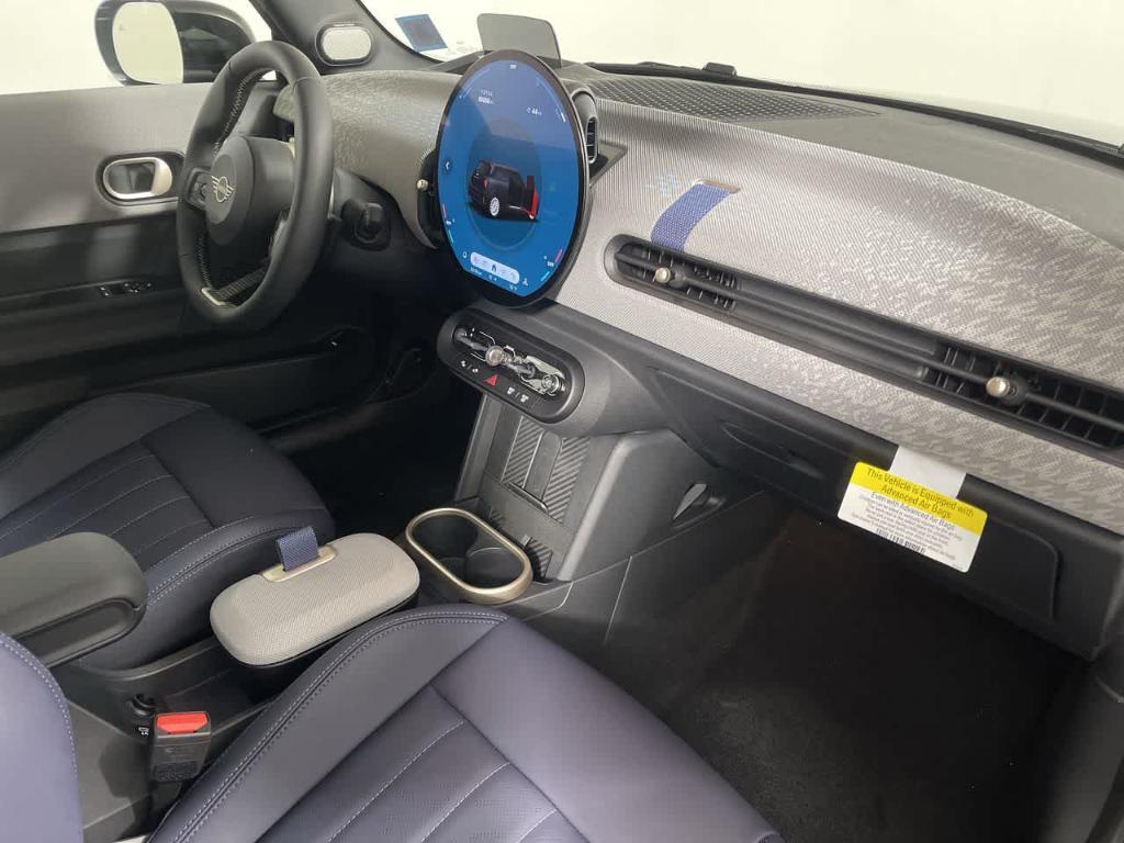 used 2025 MINI Hardtop car