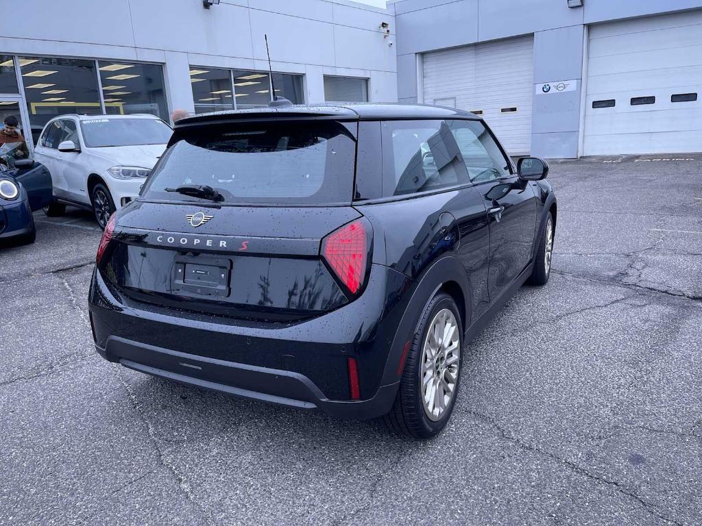 used 2025 MINI Hardtop car