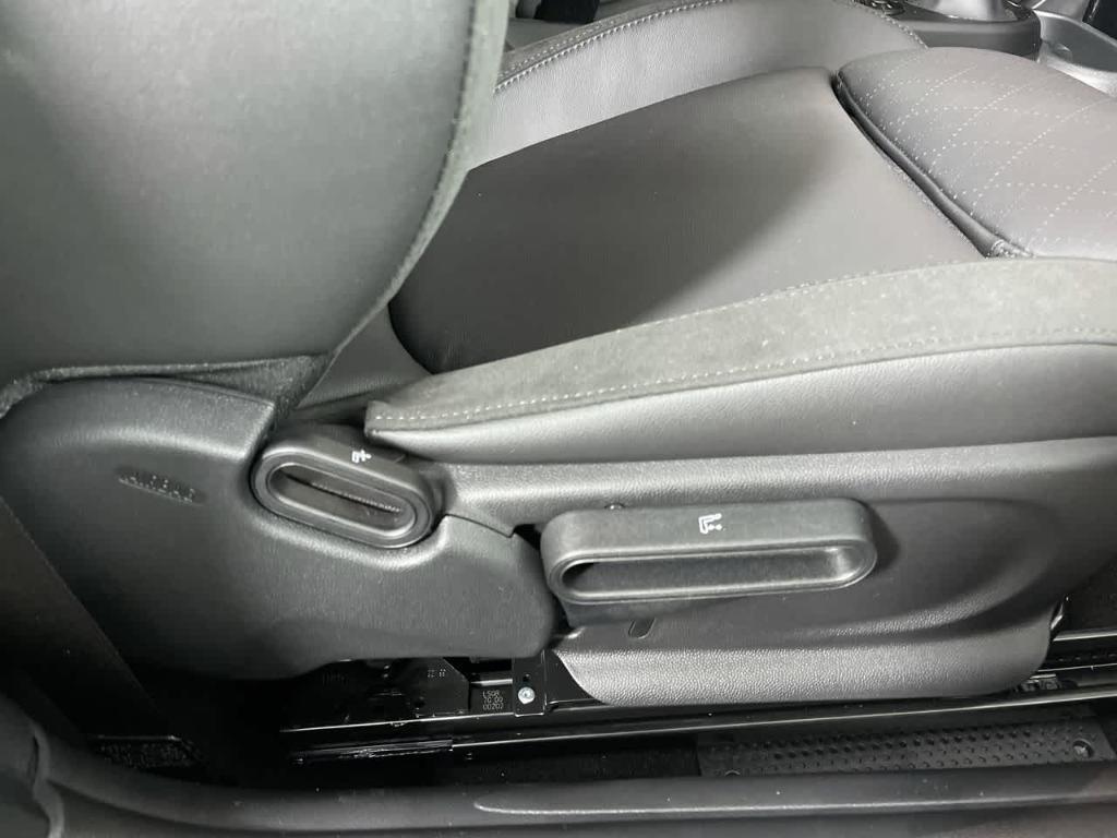 used 2023 MINI Hardtop car, priced at $31,995