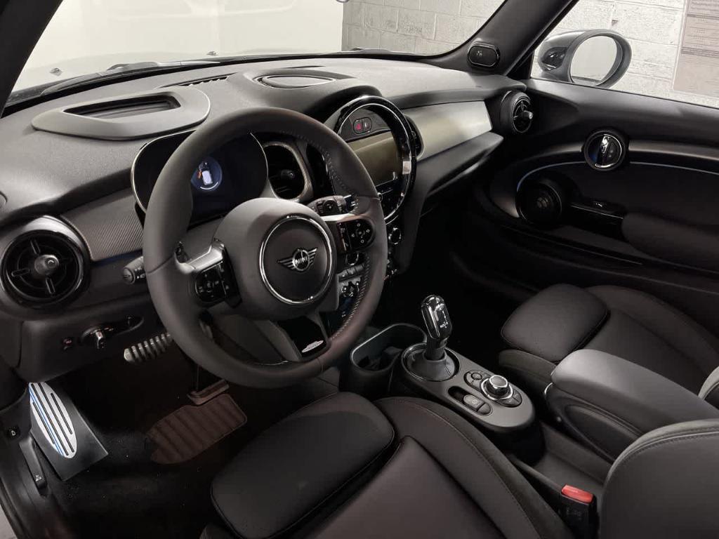 used 2023 MINI Hardtop car, priced at $31,995