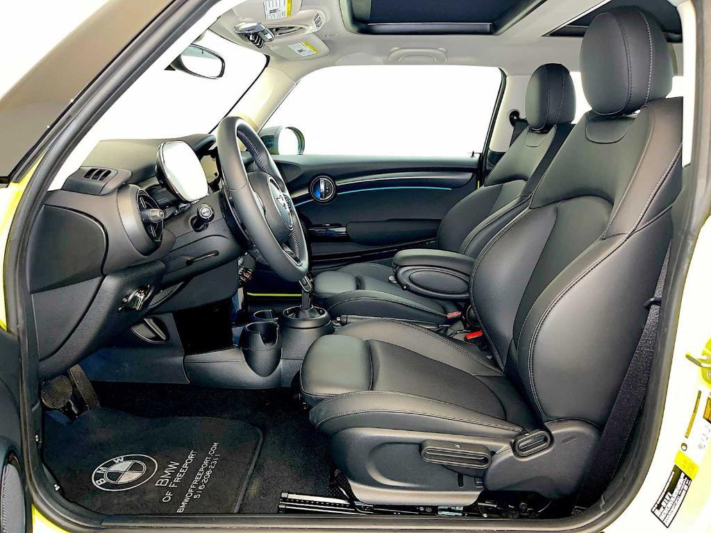 used 2023 MINI Hardtop car, priced at $23,795