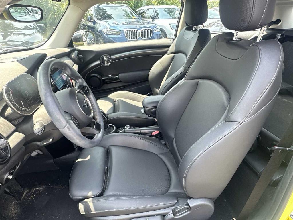 used 2023 MINI Hardtop car, priced at $24,943