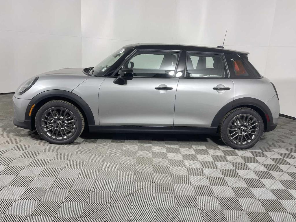 new 2025 MINI Hardtop car, priced at $37,595