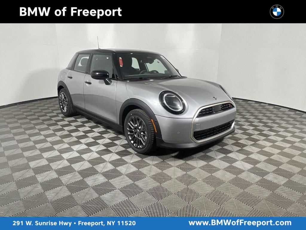 new 2025 MINI Hardtop car, priced at $37,595