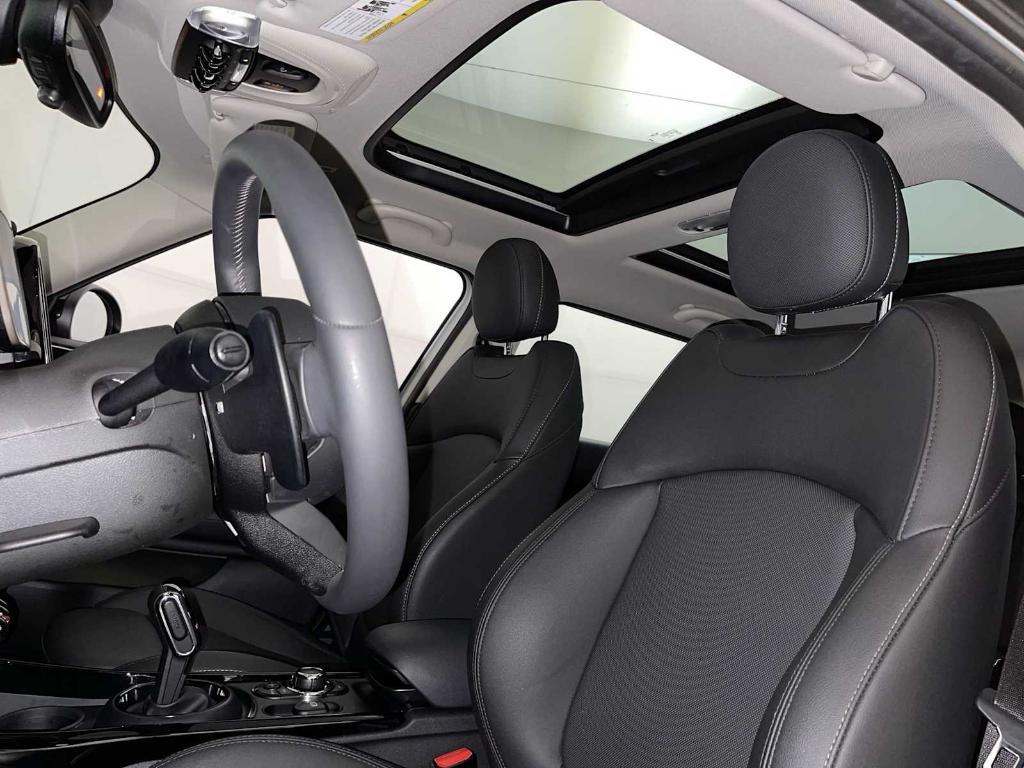 used 2023 MINI Clubman car, priced at $28,888