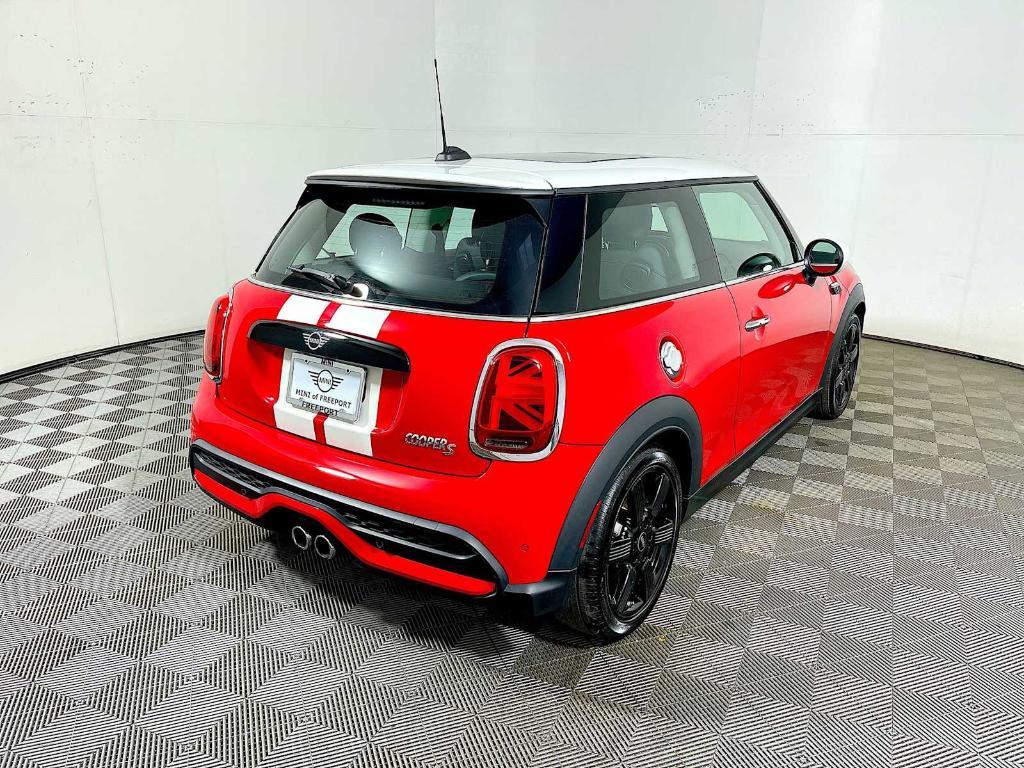 used 2023 MINI Hardtop car, priced at $24,943