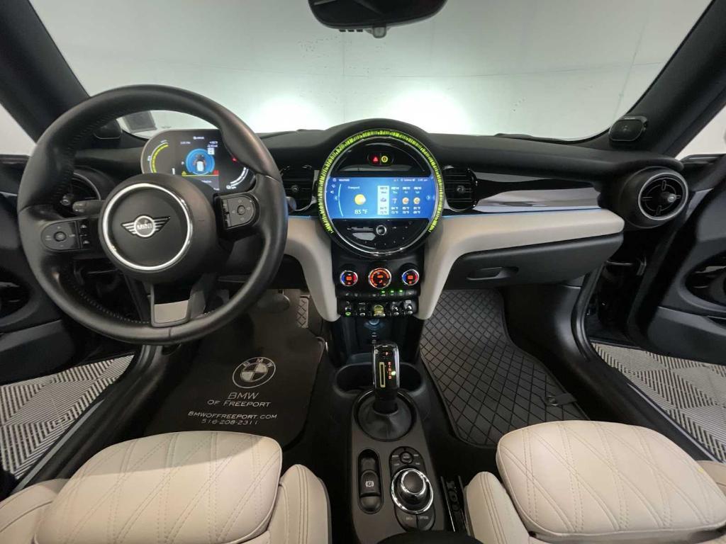 used 2024 MINI SE Hardtop car, priced at $21,488