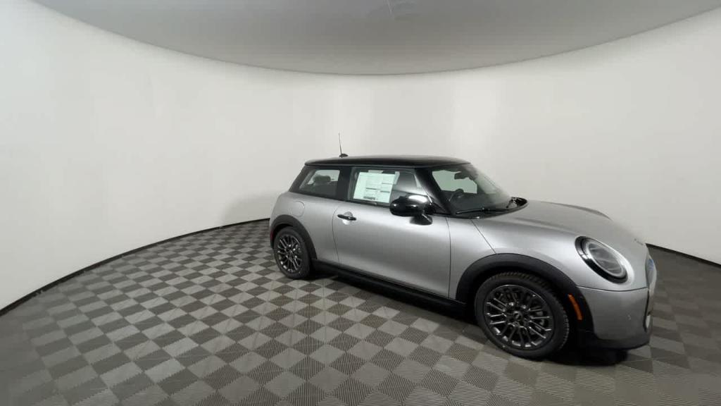 new 2025 MINI Hardtop car, priced at $35,595