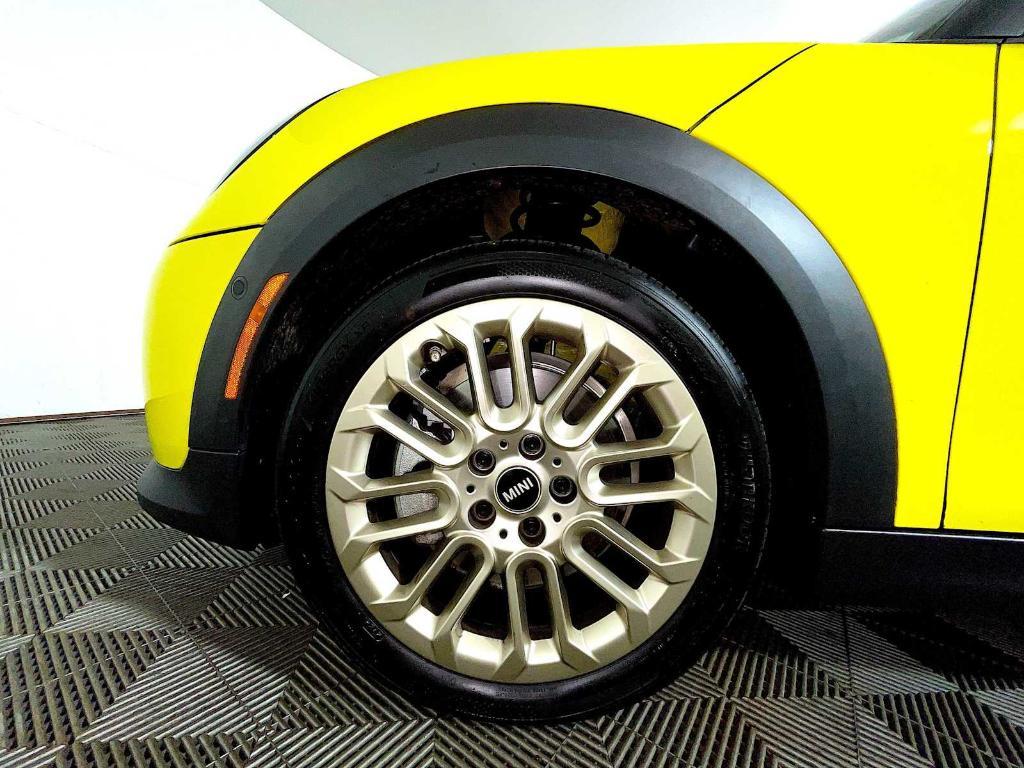 used 2025 MINI Hardtop car, priced at $33,943
