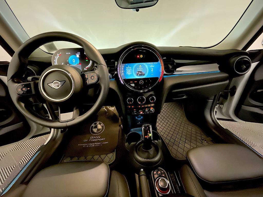 used 2023 MINI Hardtop car, priced at $24,498