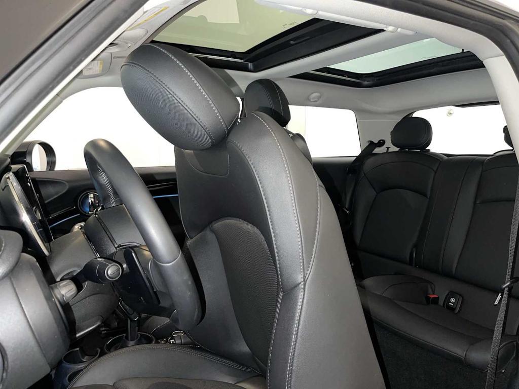 used 2023 MINI Hardtop car, priced at $24,498