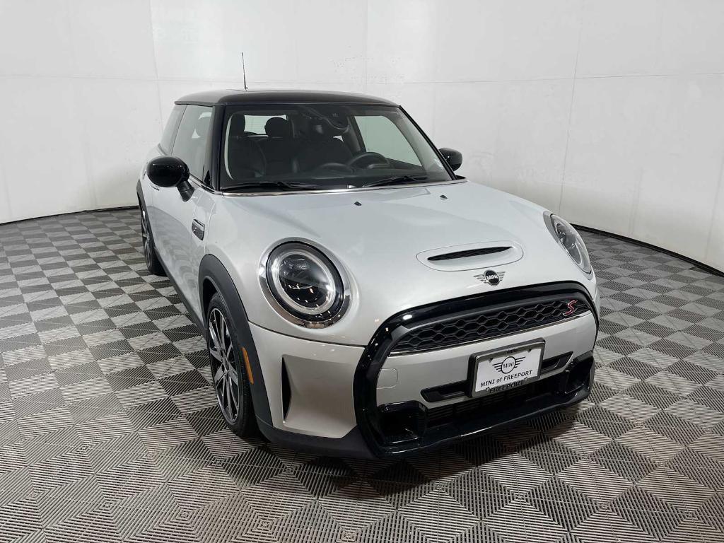 used 2023 MINI Hardtop car, priced at $24,498