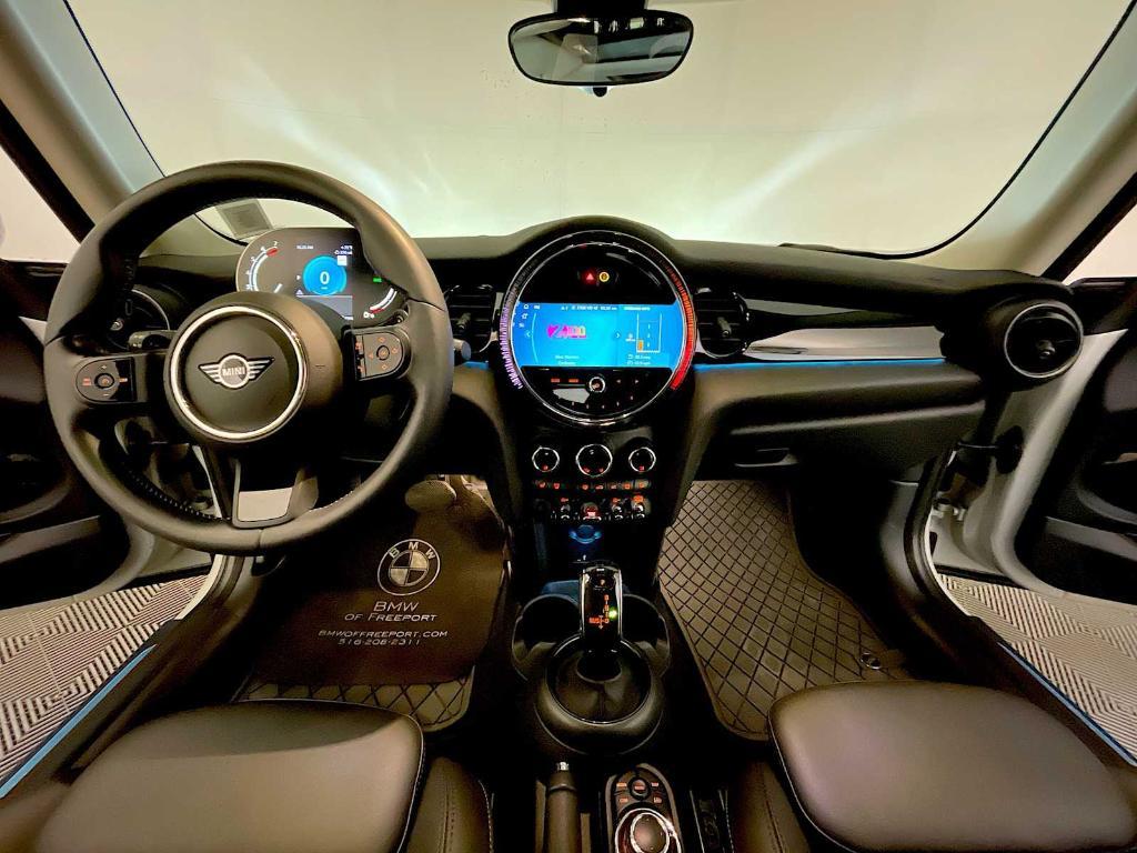 used 2023 MINI Hardtop car, priced at $24,498