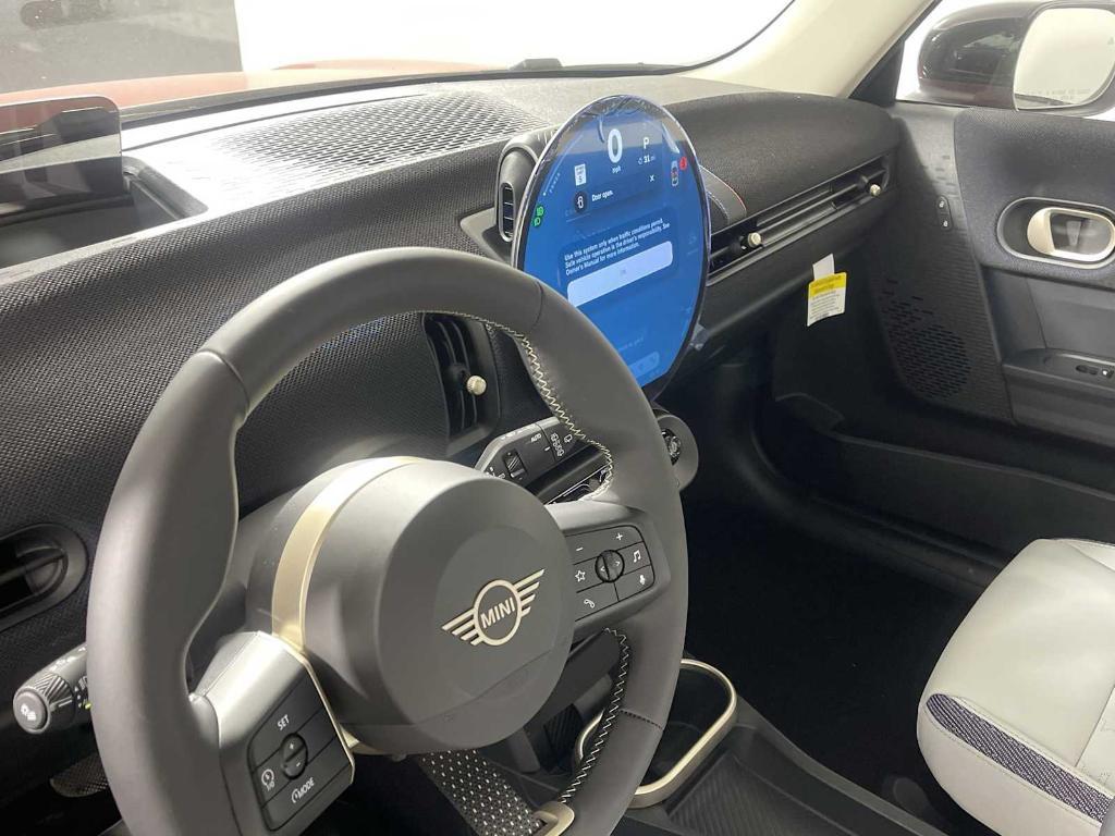 new 2025 MINI Hardtop car, priced at $35,595