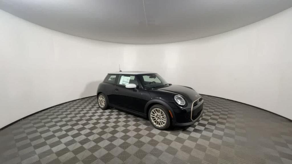 new 2025 MINI Hardtop car, priced at $38,295