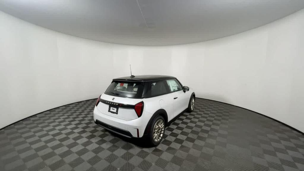 new 2025 MINI Hardtop car, priced at $36,595