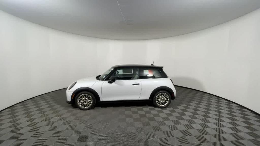 new 2025 MINI Hardtop car, priced at $36,595