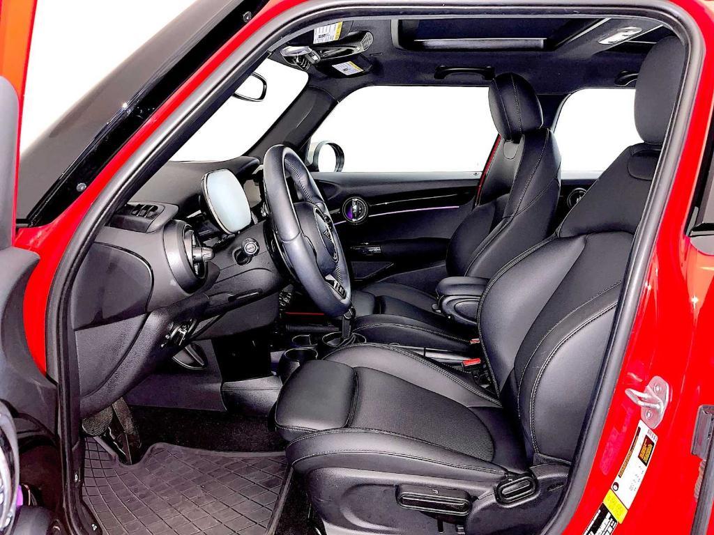 used 2023 MINI Hardtop car, priced at $27,993
