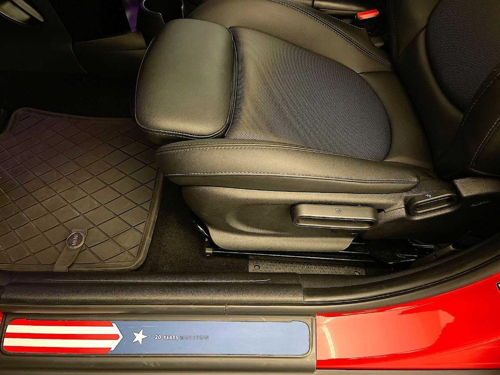used 2023 MINI Hardtop car, priced at $27,993