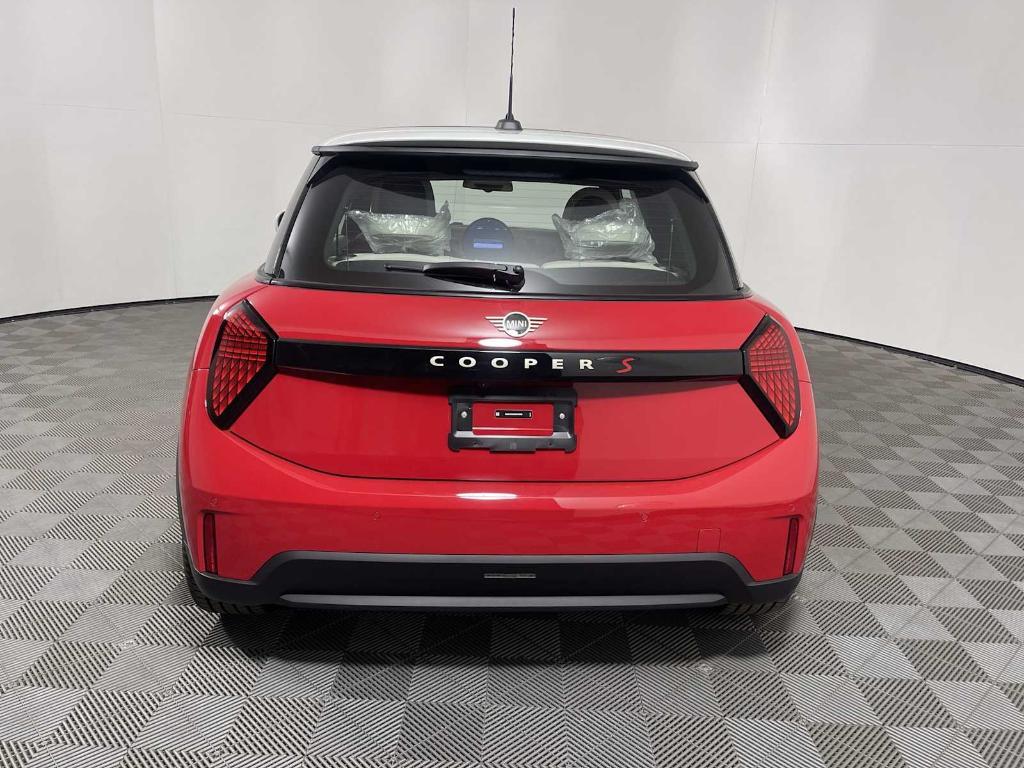 new 2025 MINI Hardtop car, priced at $36,595