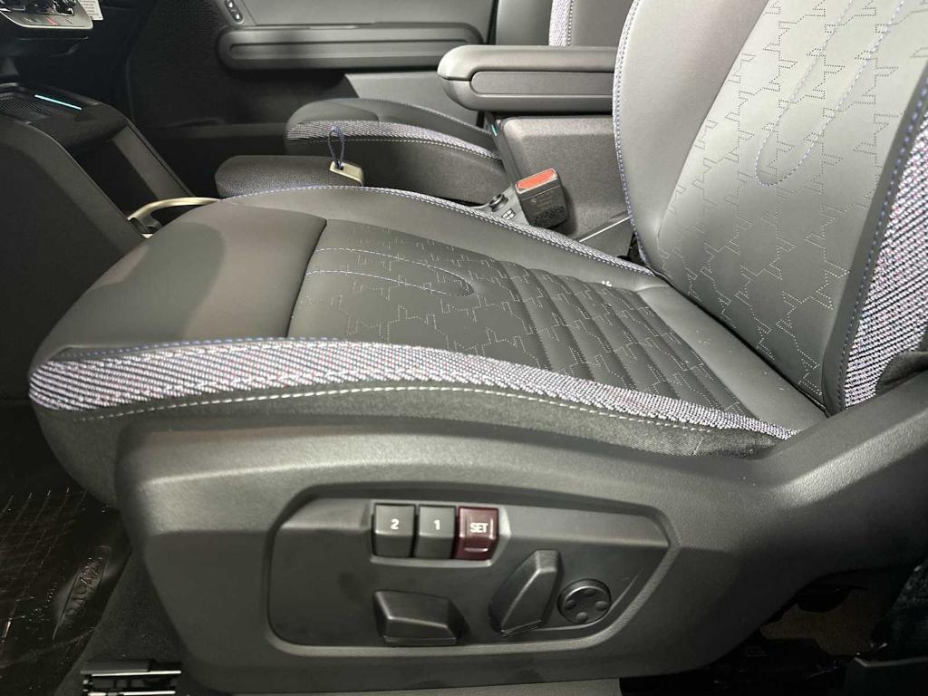 new 2025 MINI Countryman car, priced at $42,225
