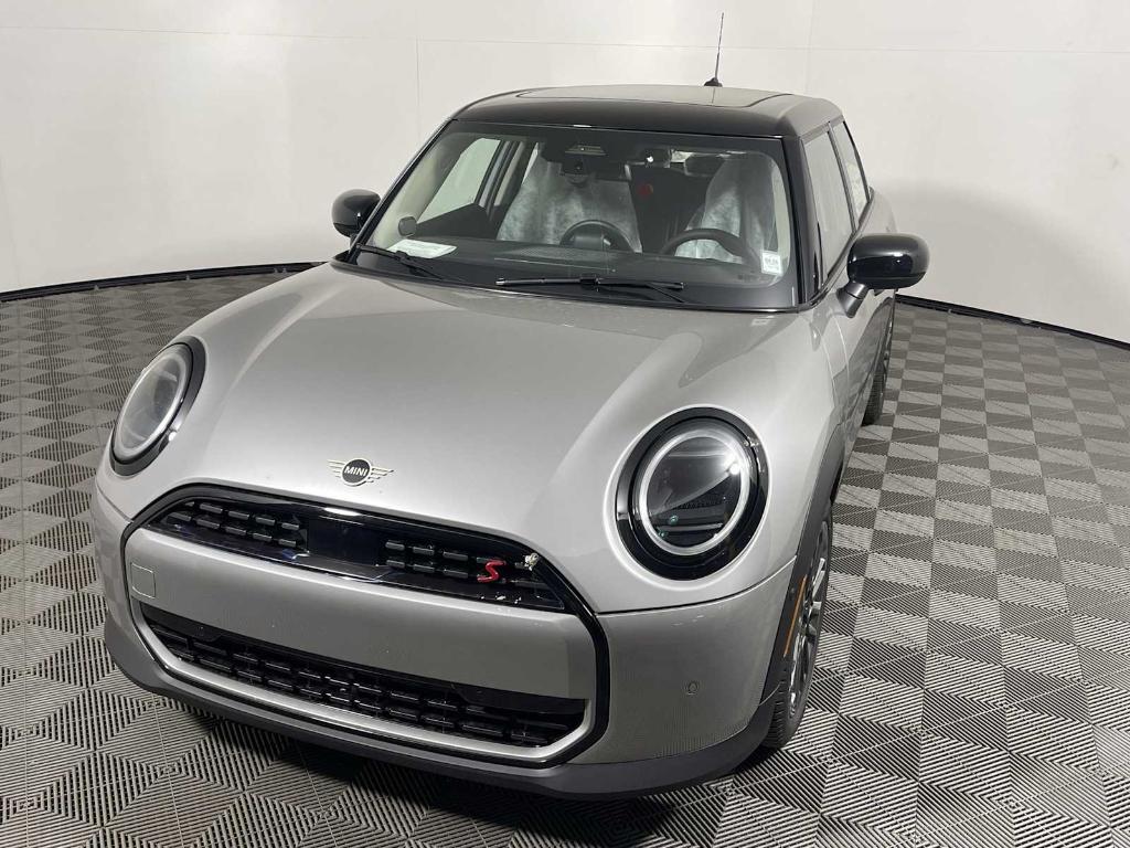 new 2025 MINI Hardtop car, priced at $37,785