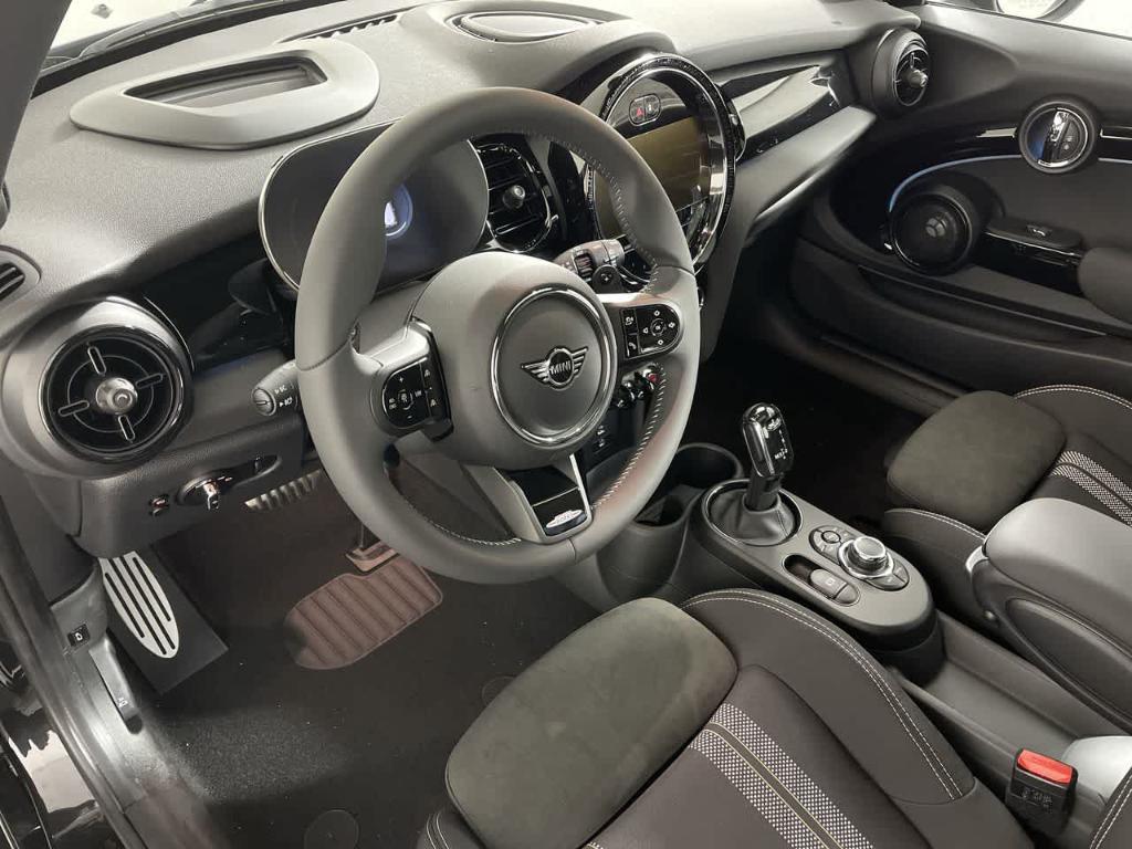 used 2023 MINI Hardtop car, priced at $33,493
