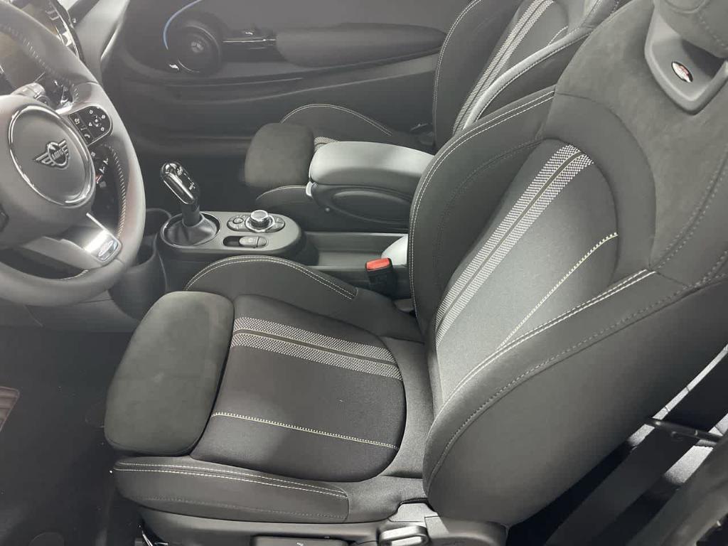 used 2023 MINI Hardtop car, priced at $33,493