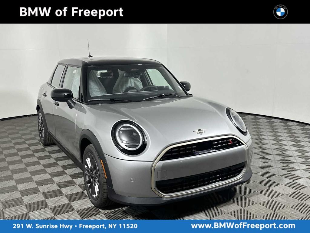 new 2025 MINI Hardtop car, priced at $37,090